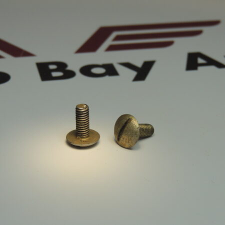 SCREW M4x10
